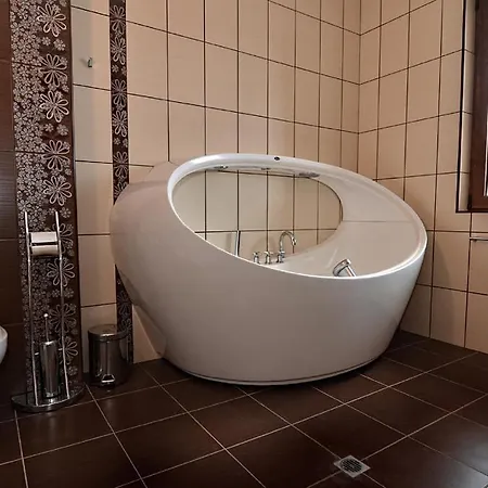 Velena Tsŭrkva